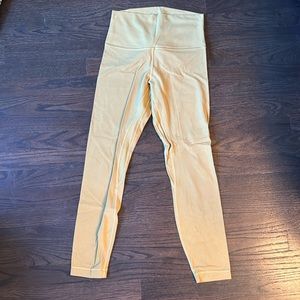Lululemon Align crop size 6
